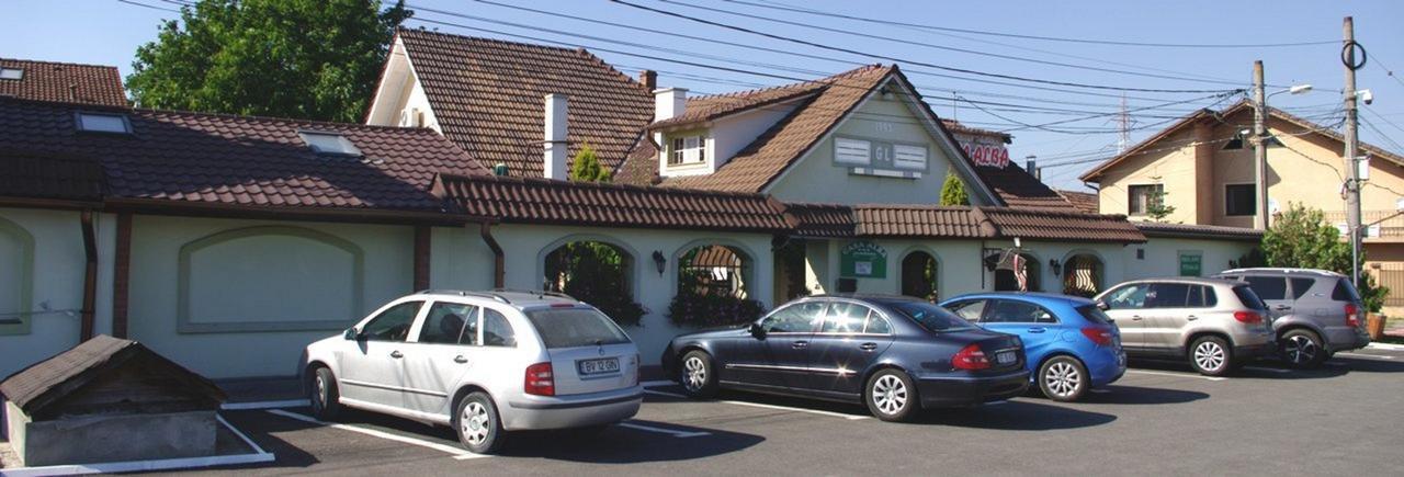 Pensiunea Casa Alba Ghimbav エクステリア 写真